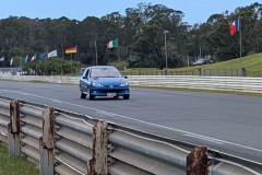 the-206-GTI-on-the-main-straight-3